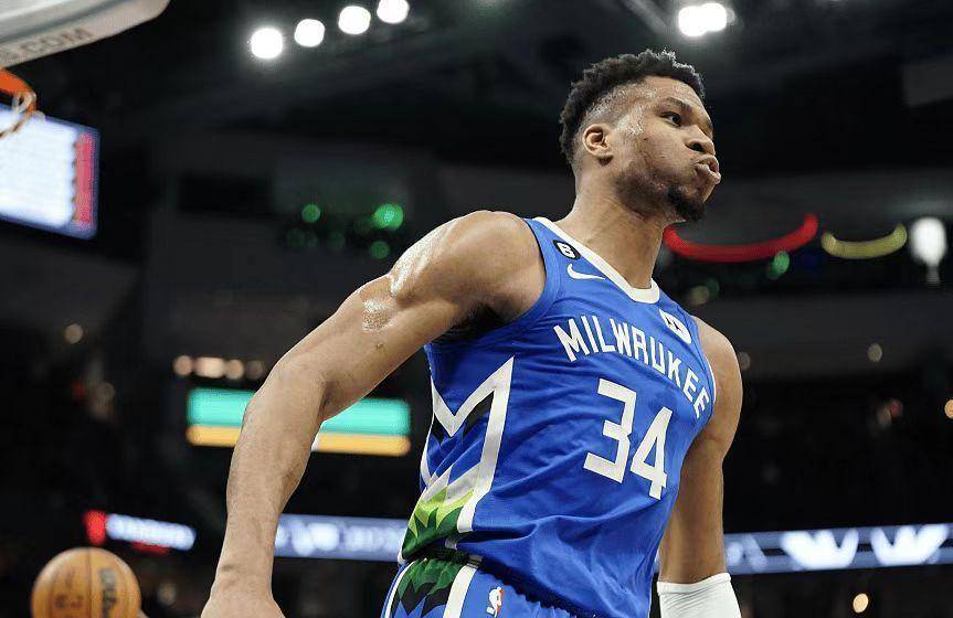 包含博尔顿客场小胜，雄鹿稳居积分榜榜首的词条